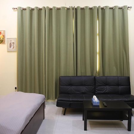 Luxury Private Studio Apartment Close To Airport 阿布扎比 外观 照片