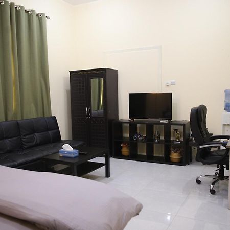 Luxury Private Studio Apartment Close To Airport 阿布扎比 外观 照片