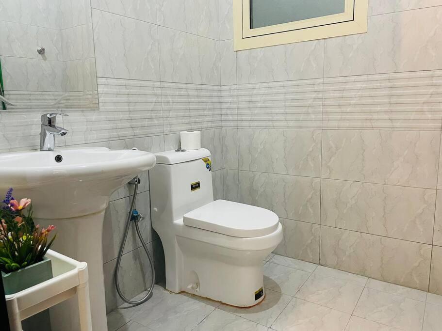 Luxury Private Studio Apartment Close To Airport 阿布扎比 外观 照片